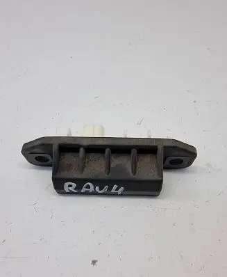 Toyota RAV 4 (XA50) Tailgate opening switch 15D355
