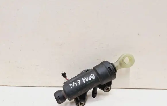 BMW 3 E46 Clutch master cylinder 21526752146 PA66GF35