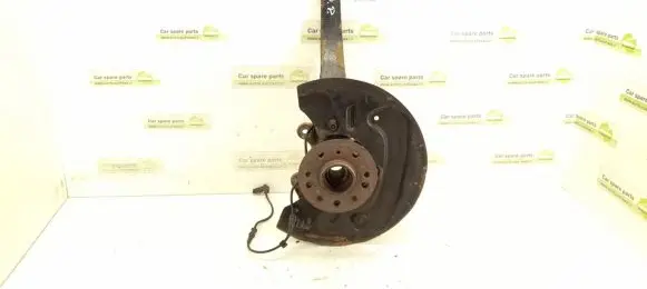Mercedes-Benz R W251 Front wheel hub 2513300820 2513301420