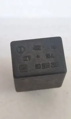 Opel Zafira A Other relay 90229206