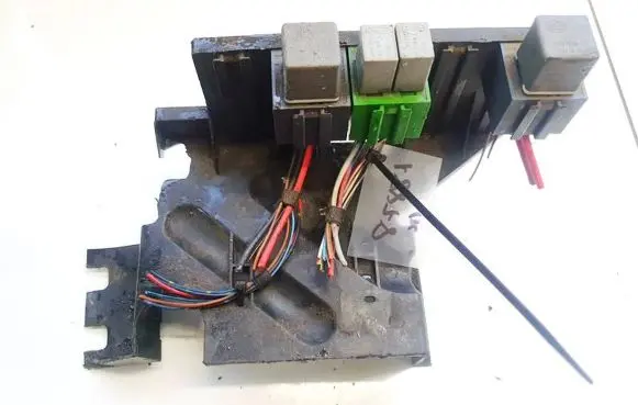 Mercedes-Benz Vito Viano W638 Fuse box set 6385453540