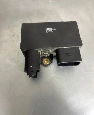 Mercedes-Benz B W245 Glow plug pre-heat relay A6401530479
