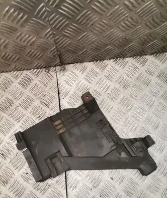 Audi A5 8T 8F Headlight/headlamp mounting bracket 8T0807453