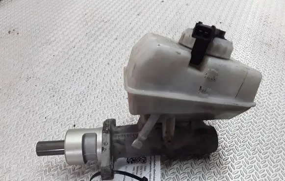 Volvo S70 V70 V70 XC Master brake cylinder 9203845