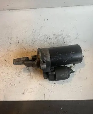 Volkswagen Golf VI Starter motor 02t911023m