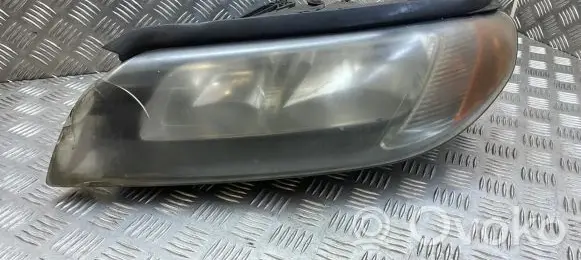 Volvo V70 Headlight/headlamp 30796139
