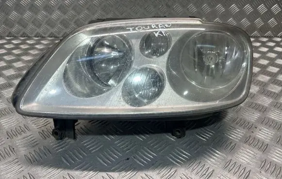 Volkswagen Touran I Headlight/headlamp 1T0941005R