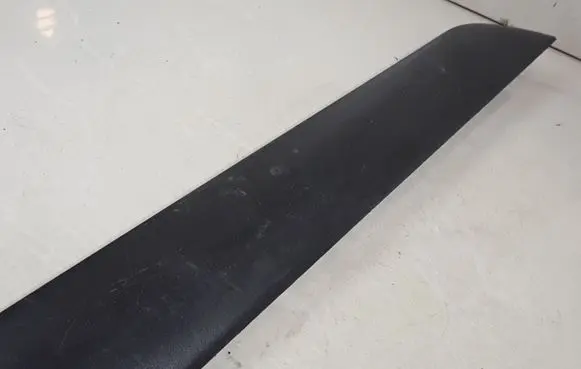 Ford Focus Front door trim (molding) 98ABF20939