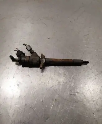 Peugeot 3008 I Fuel injector 0445110297