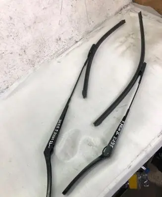 Ford Focus Windshield/front glass wiper blade Jx7b17527ab