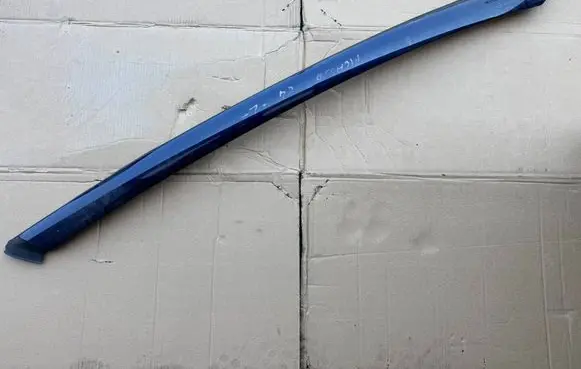 Citroen C4 I Picasso Windshield trim 9654505577