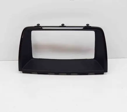Radio/GPS head unit trim