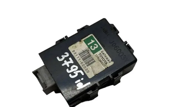 Toyota Land Cruiser (J100) Gateway control module 8911160030