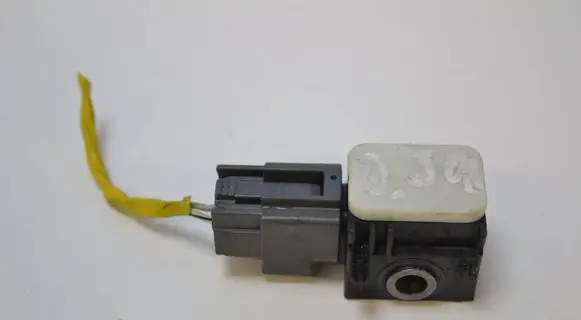 Hyundai Santa Fe Airbag deployment crash/impact sensor 959202B000