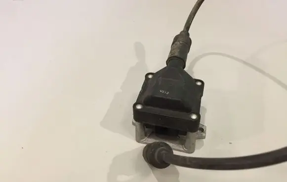 Volkswagen Golf III High voltage ignition coil