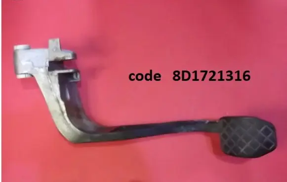 Audi V8 Clutch pedal 8D1721316