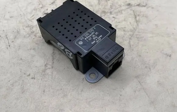 Volkswagen Arteon Rear glass lock/latch C637 1K6035570F