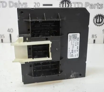 Skoda Octavia Mk3 (5E) Central body control module 5Q0937086N