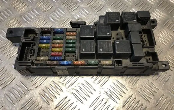 Volvo XC90 Fuse box set 9452993 518323118 001010124554