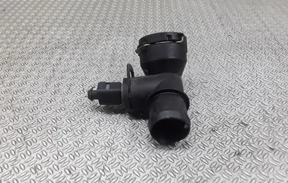 Volkswagen Touran I Engine coolant pipe/hose 1K0122291AD
