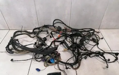 Mercedes-Benz SL R230 Handbrake wiring loom/harness A2305404305