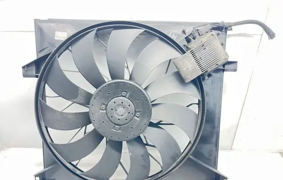 Mercedes-Benz ML W163 Electric radiator cooling fan A1635000293
