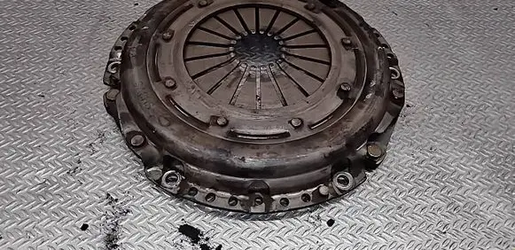 Volvo C30 Pressure plate 9654219380