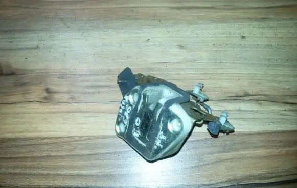 Mazda 626 Rear door lock
