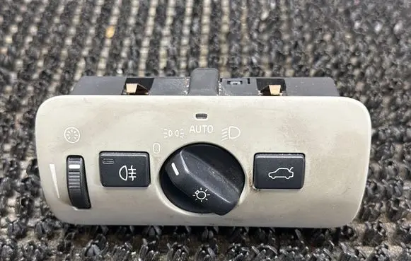 Light switch