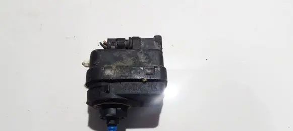 Opel Vectra C Headlight level adjustment motor 