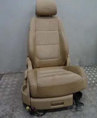 Volkswagen Golf Plus Front passenger seat