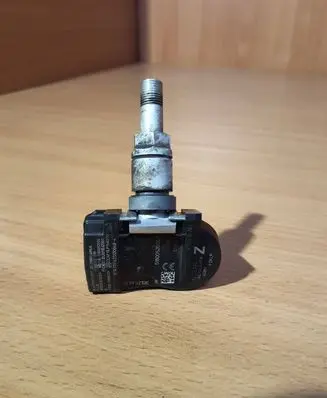 Infiniti Q50 Tire pressure sensor S180052036J
