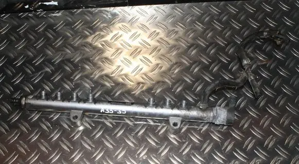 Volvo XC60 Fuel distributor 3077759