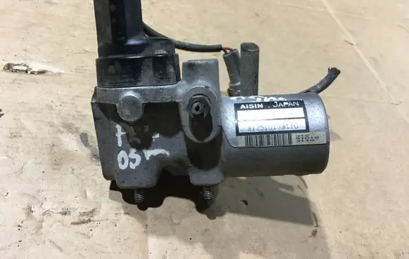 Toyota Prius (XW20) Master brake cylinder 4727047010