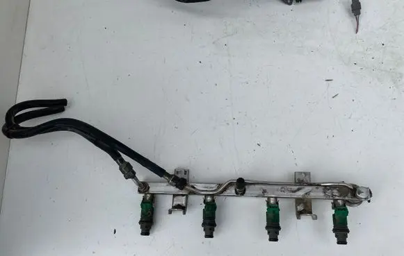 Saab 9-5 Fuel injectors set 0280155750