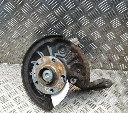 Audi TT TTS RS Mk3 8S Rear wheel hub 5QA505433B