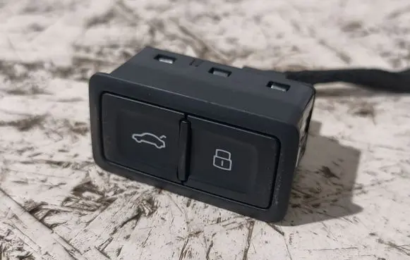 Audi A5 Tailgate/boot open switch button 4G0959831D 10118901