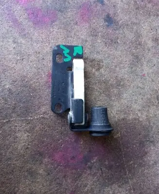 Volkswagen Caddy Sliding door check strap stopper 2K0843414A