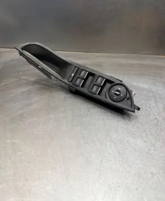 Ford Focus Electric window control switch AM5T14A132CA 10020922 SN09847122841656