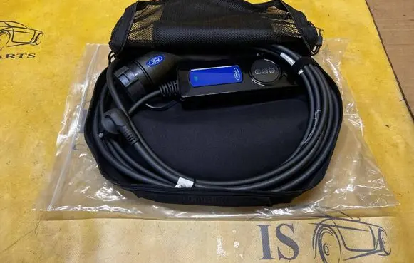 Ford Explorer VI Electric car charging cable L1M810C763CF