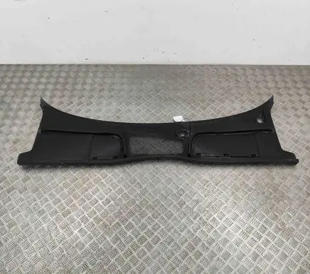 Audi A5 Wiper trim 8W0823723A 8W6819645
