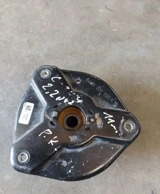 Mercedes-Benz C W204 Coil spring mount A2043201273