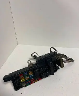 Volvo S60 Fuse module 8637841 518717004