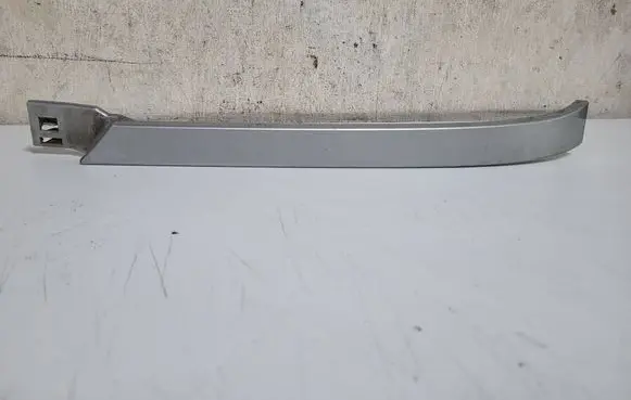 Under headlight/headlamp trim
