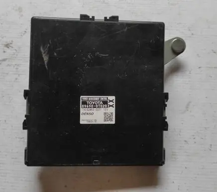 Toyota Venza Power management control unit 896900T020 TN1028500071
