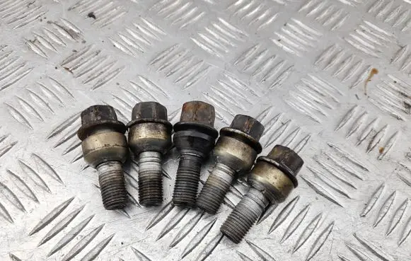 Porsche Panamera (970) Nuts/bolts 
