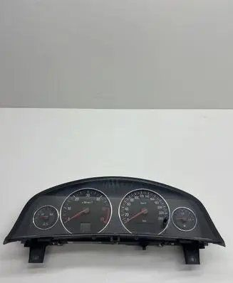 Opel Signum Speedometer (instrument cluster) 13136733