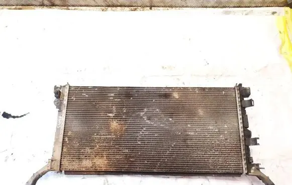 Renault Laguna III Coolant radiator 14000003r l5645003