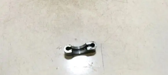 Mercedes-Benz E W211 Camshaft holder 