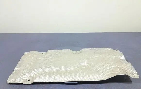 BMW X3 E83 Exhaust heat shield 7394800